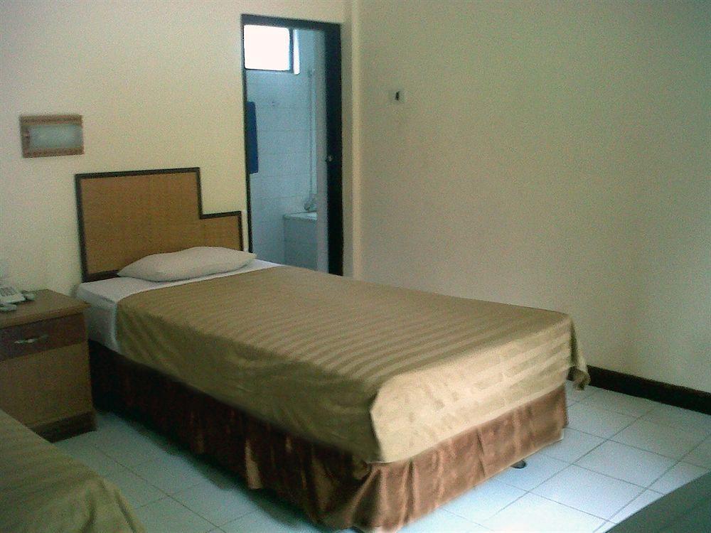 Troppo Zone Puri Rama Resort Kuta Легиан Екстериор снимка