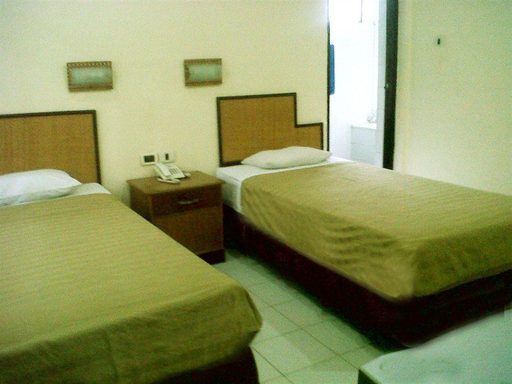 Troppo Zone Puri Rama Resort Kuta Легиан Екстериор снимка